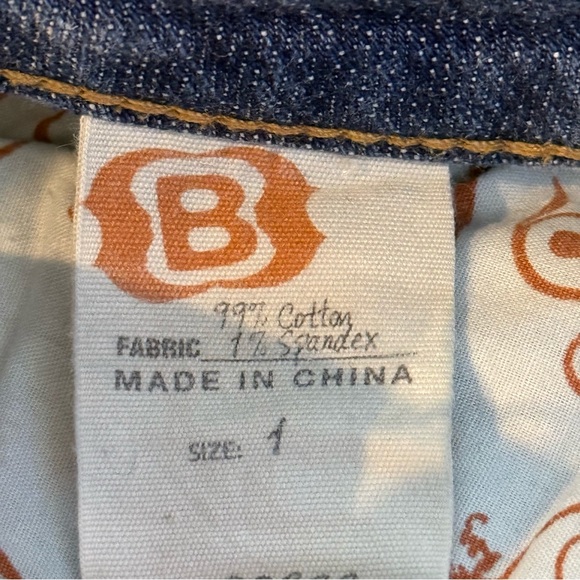 Bullhead Women's Blue Denim Shorts - Picture 3 of 4